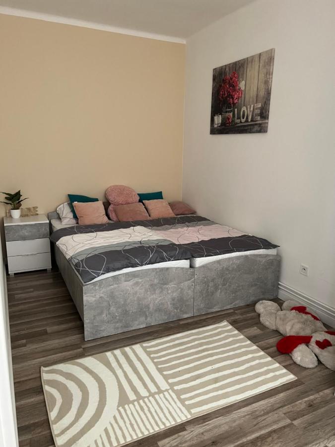 Lovely Flat In The City Center Bratislava Exterior photo